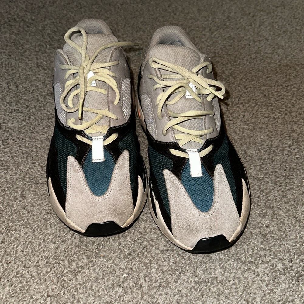 Yeezy Boost 700- WAVE RUNNER